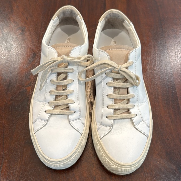 COMMON PROJECTS white + tan accent sneakers - Picture 4 of 7